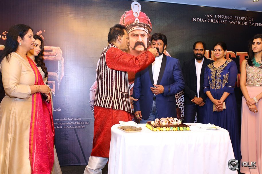 TSR-Felicitates-Gautamiputra-Satakarni-Team